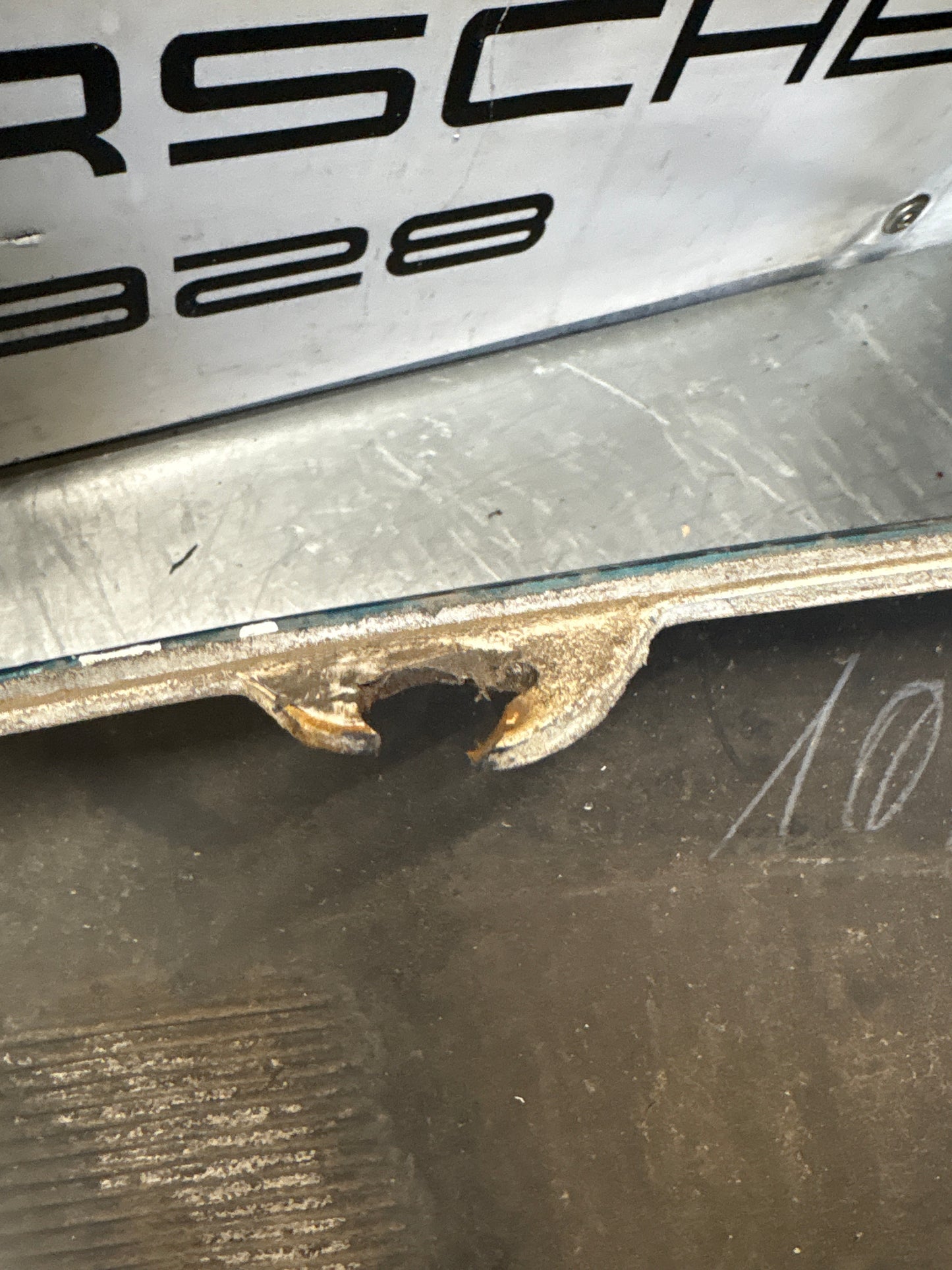 Porsche 928S rear bumper, used 92850502303 / 474181