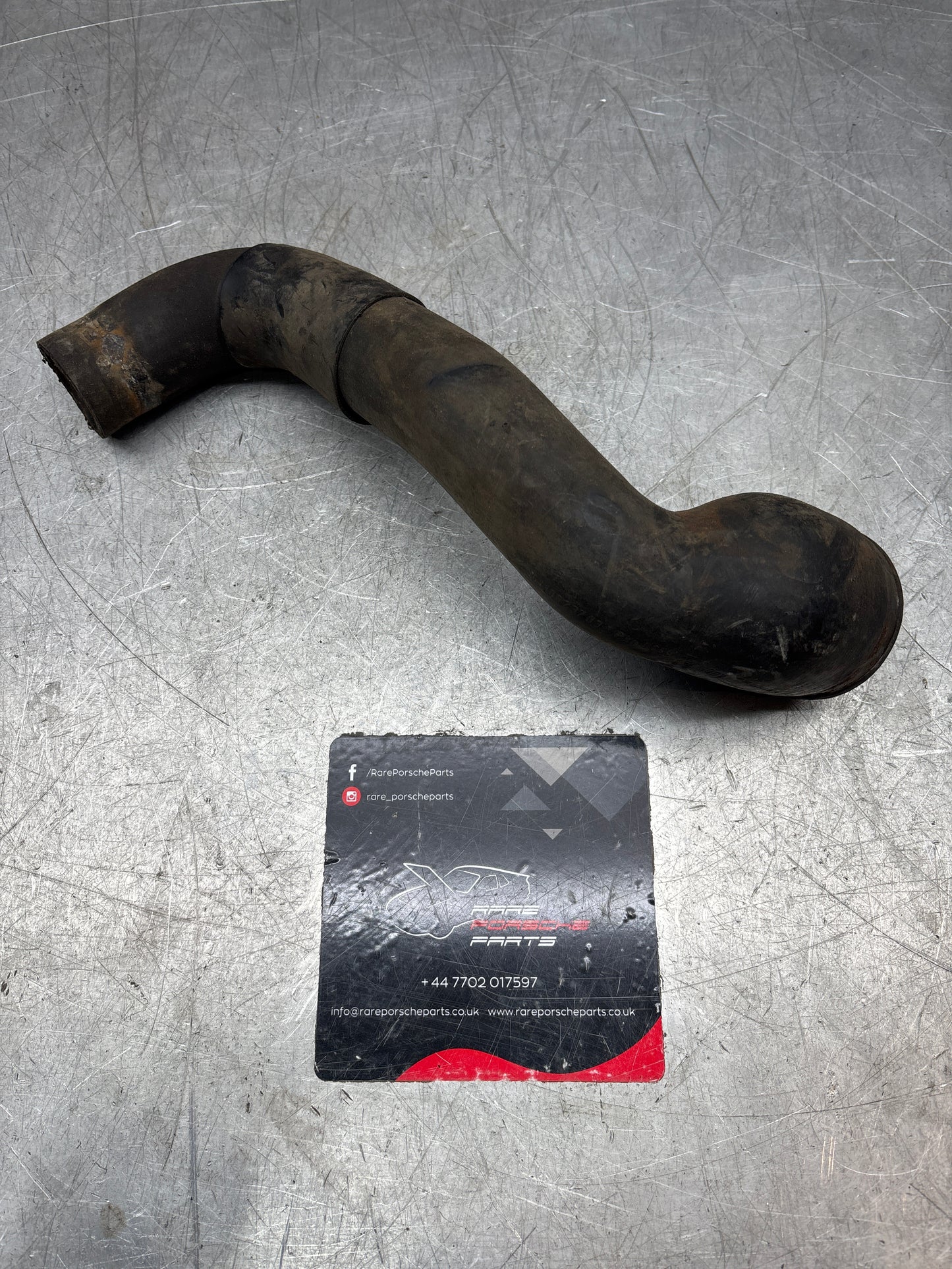 Porsche 944 S2 / turbo / 968 water pump radiator hose (89 onwards) 95110623703, used