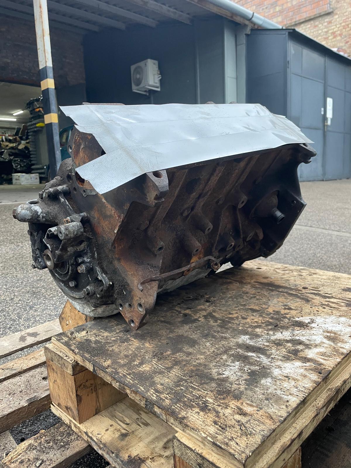 Porsche 924 Turbo S1 31/01 short block, used