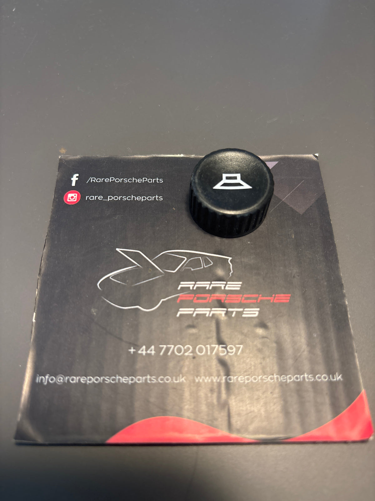 Porsche 928 speaker rotary knob, new, 92864515401