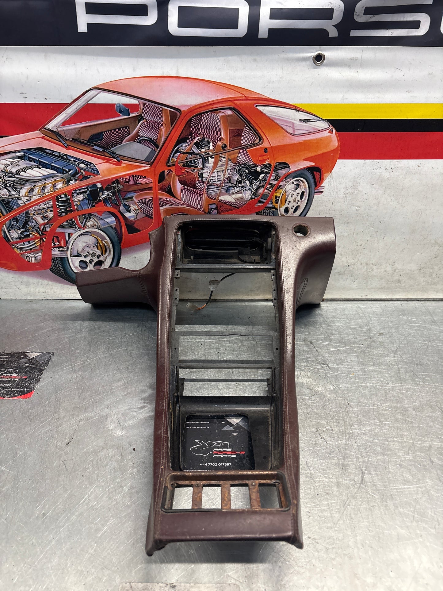 Porsche 928 Center console, used 92855206304 burgundy