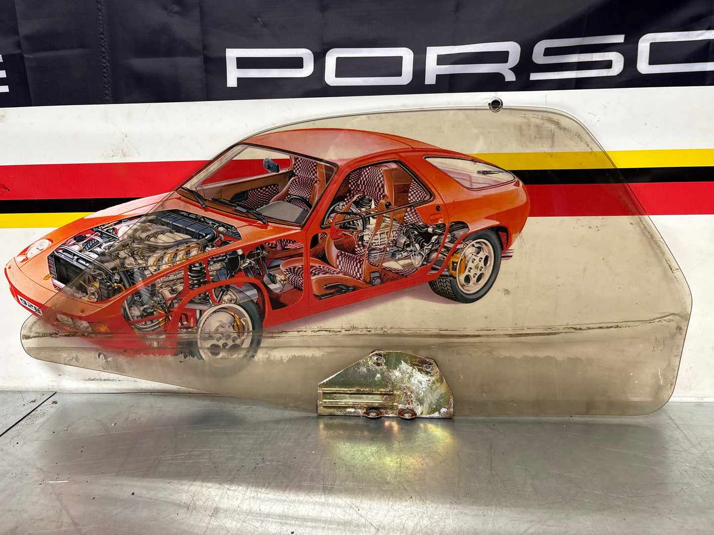 Porsche 928 Right hand side door window glass, brown 92853701602 used