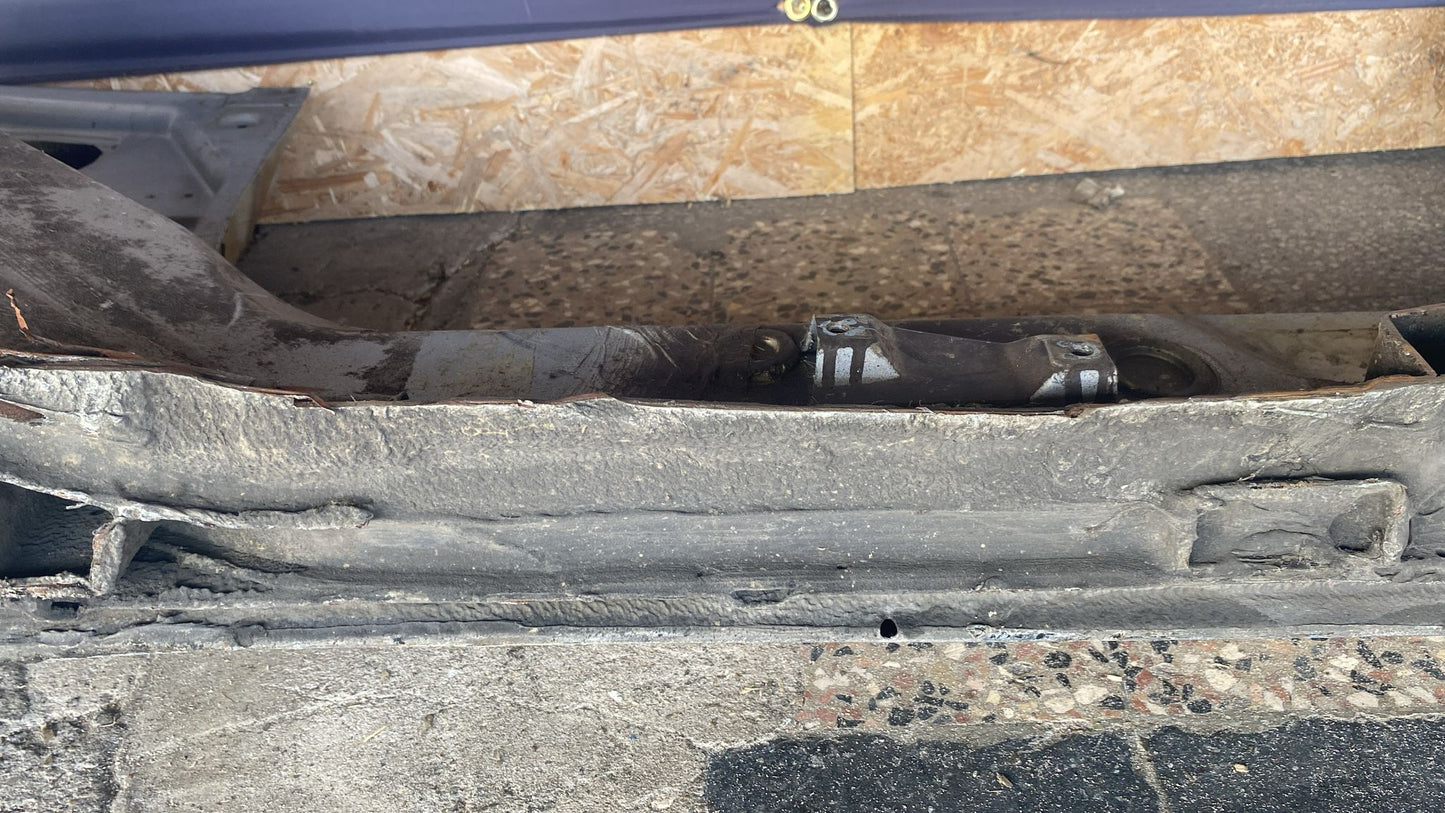 Porsche 944 left sill section with A pillar 94450361102