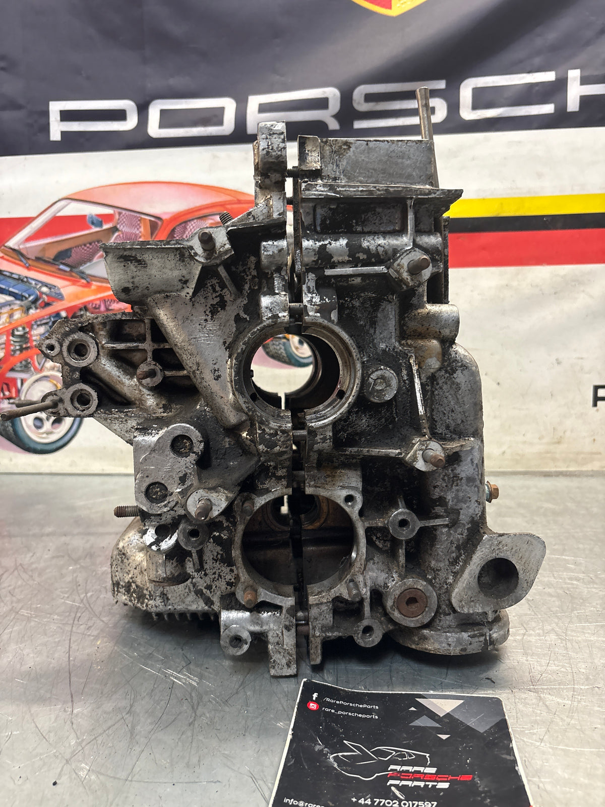 Porsche 914 1.7L engine case, used W0063914