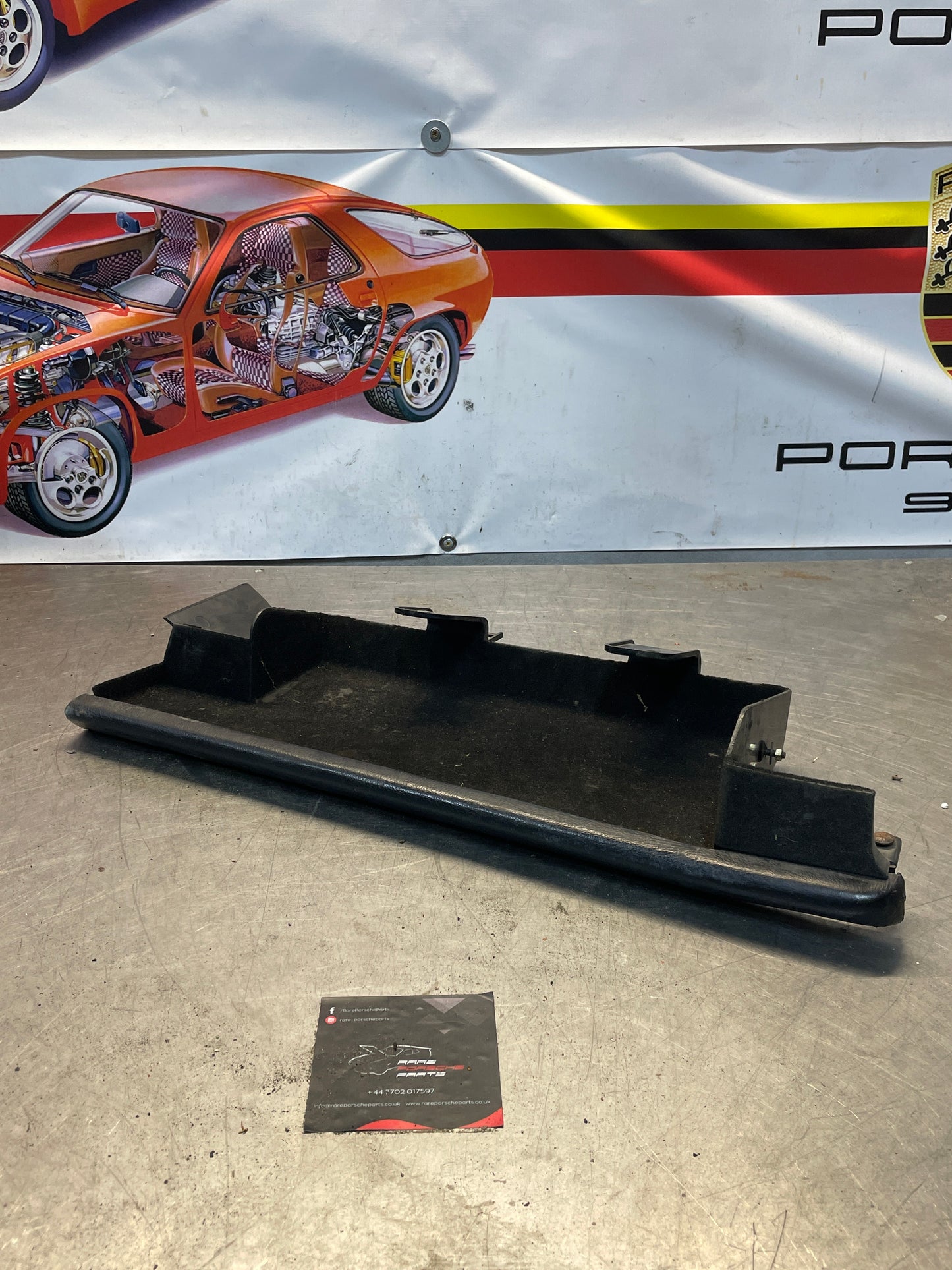 Porsche 928 under glove box shelf, black 92855207702 LHD only, used