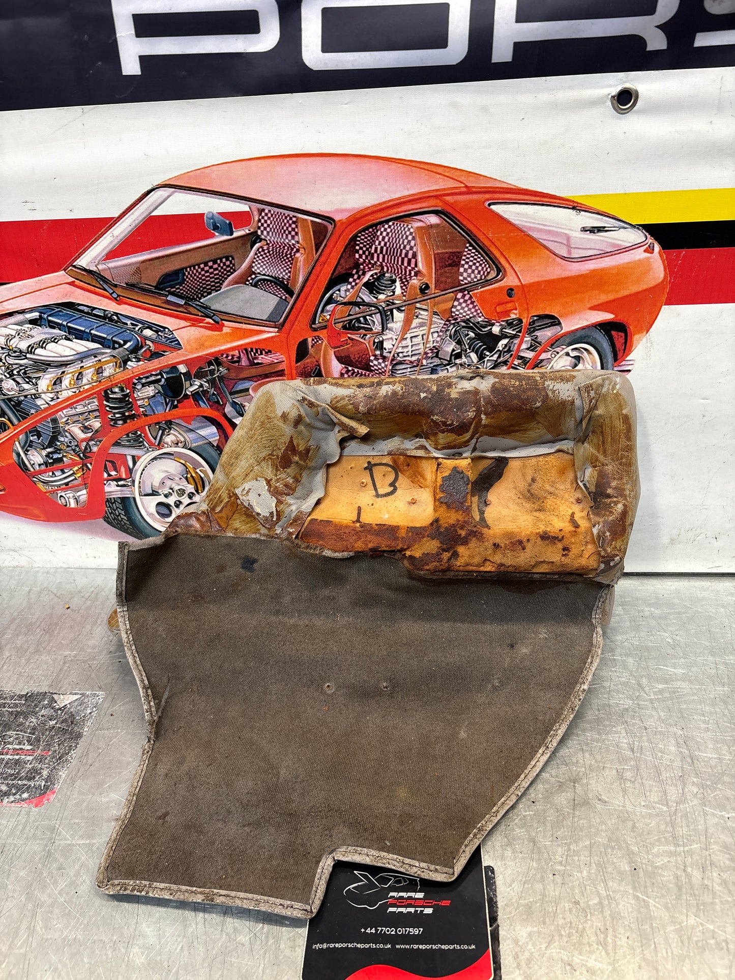 Porsche 928 rear left seat cushion, grey, leather, used 92852205951