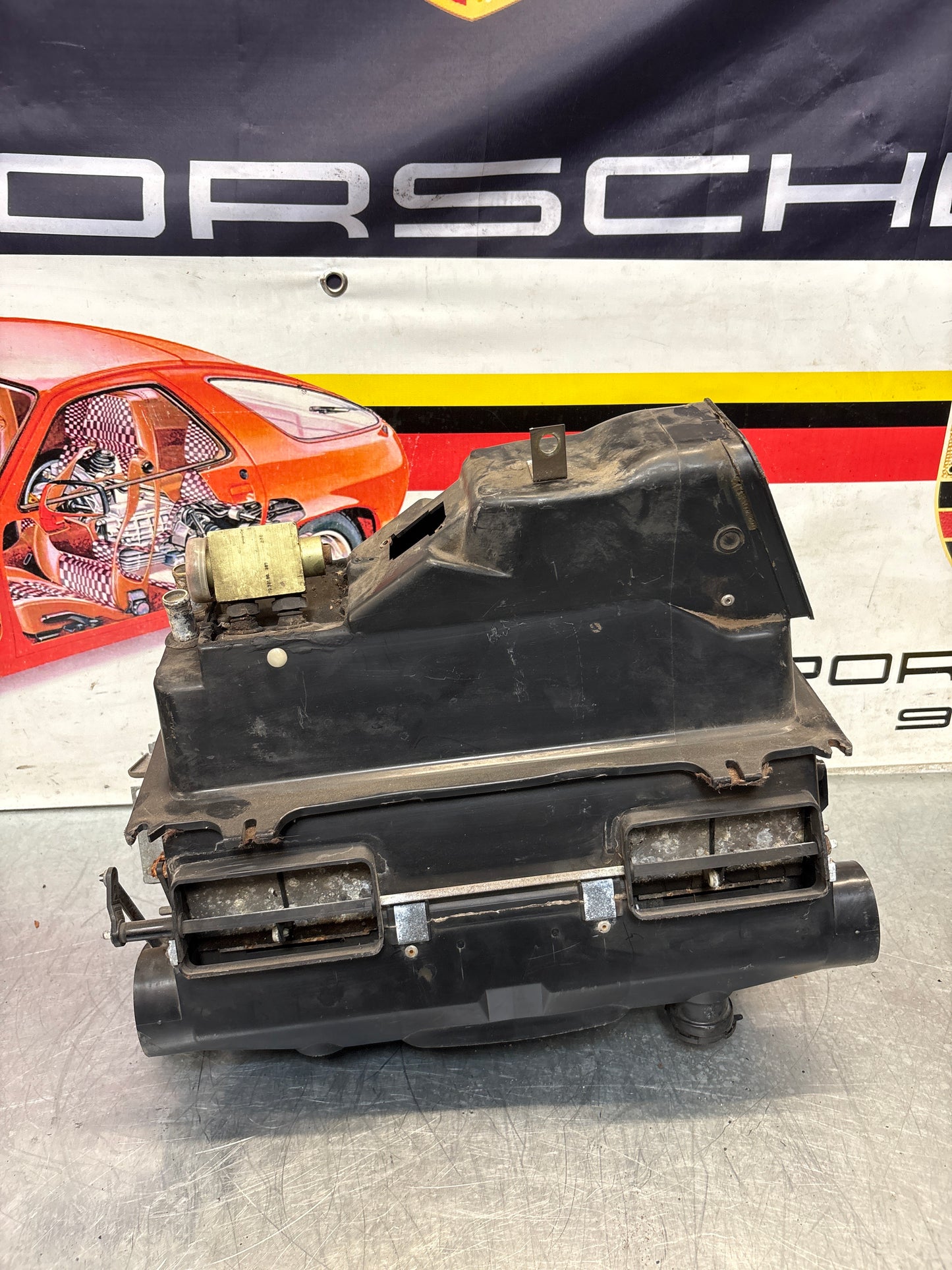 Porsche 928 heater box, LHD, 92857303604, used