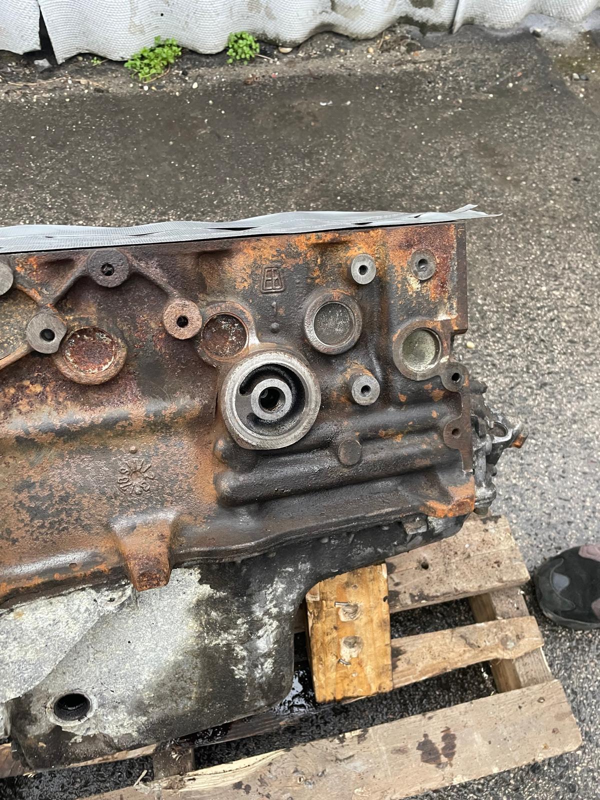 Porsche 924 Turbo S1 31/01 short block, used