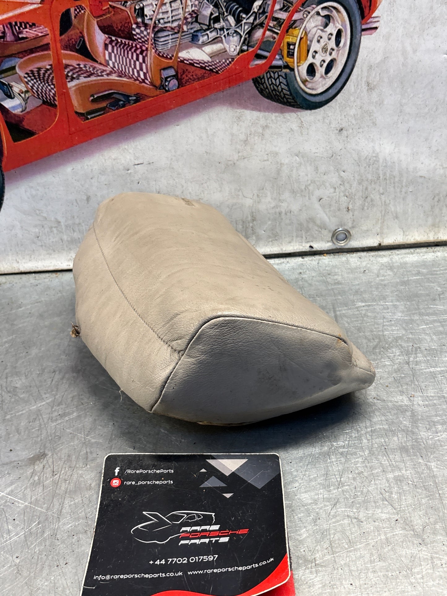 Porsche 928 rear left seat centre cushion,grey, leather, used 92852208751