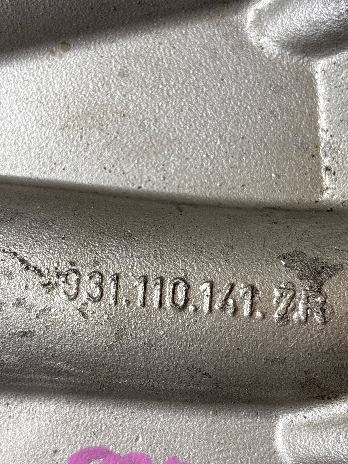 Porsche 924 turbo S2 inlet manifold. 9311101417R used