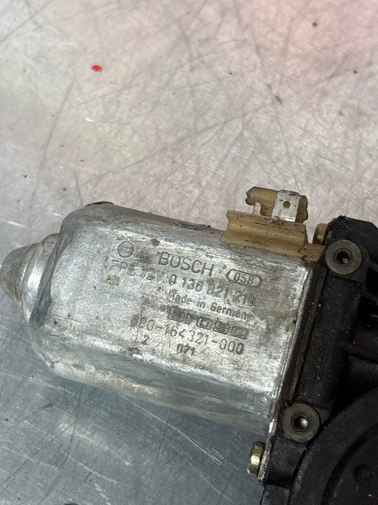 Porsche 911 964 Left window motor, used 0130821210