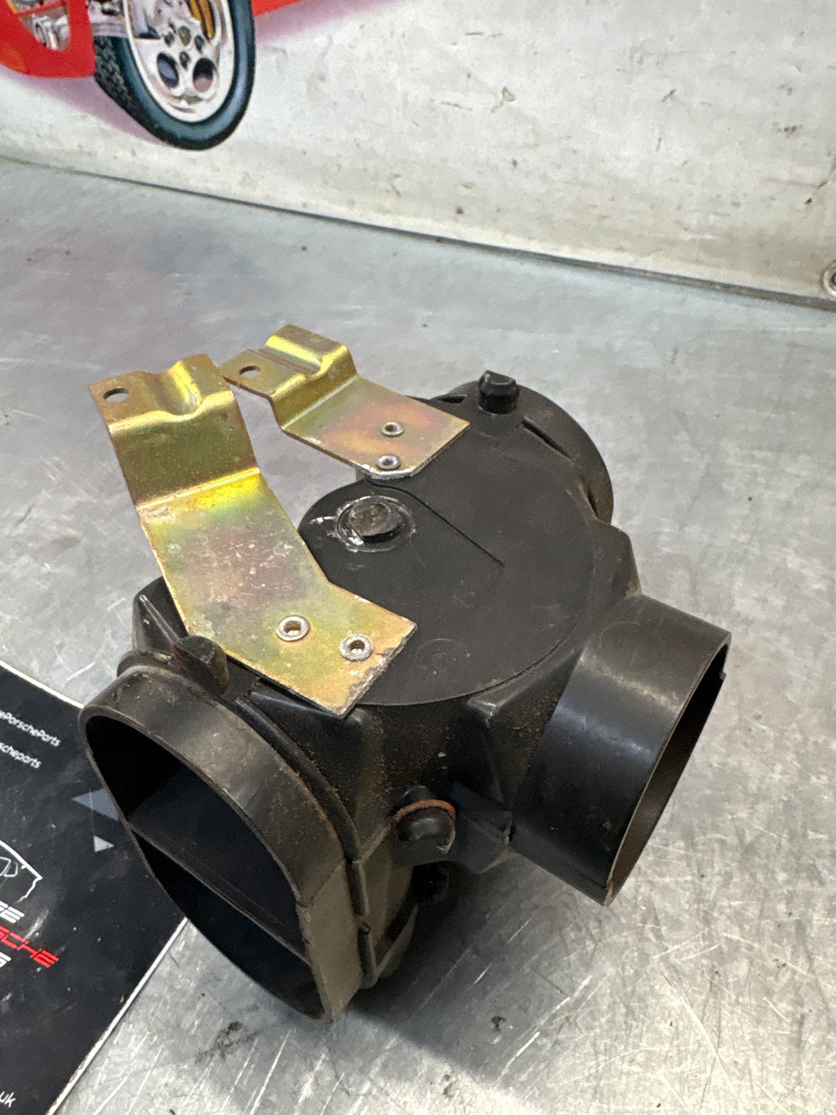 Porsche 914 front left air control box, 91457114910 Used