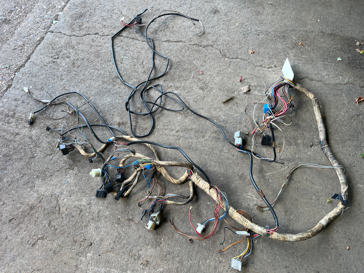 Porsche 924 944 1981 interior wiring loom, manual front (dash) section, used 478971050