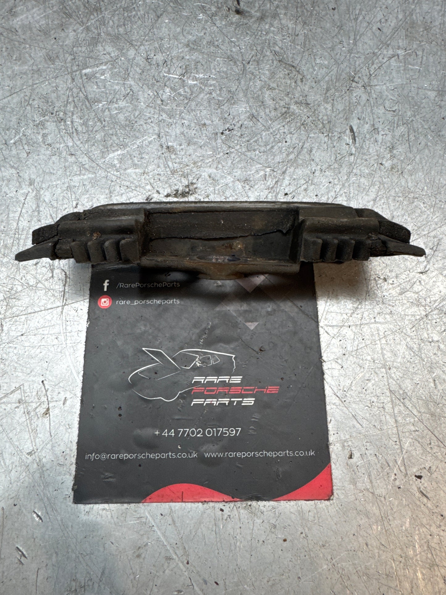 Porsche 924/944 right tailgate / Hatch pin housing 94451203401 used