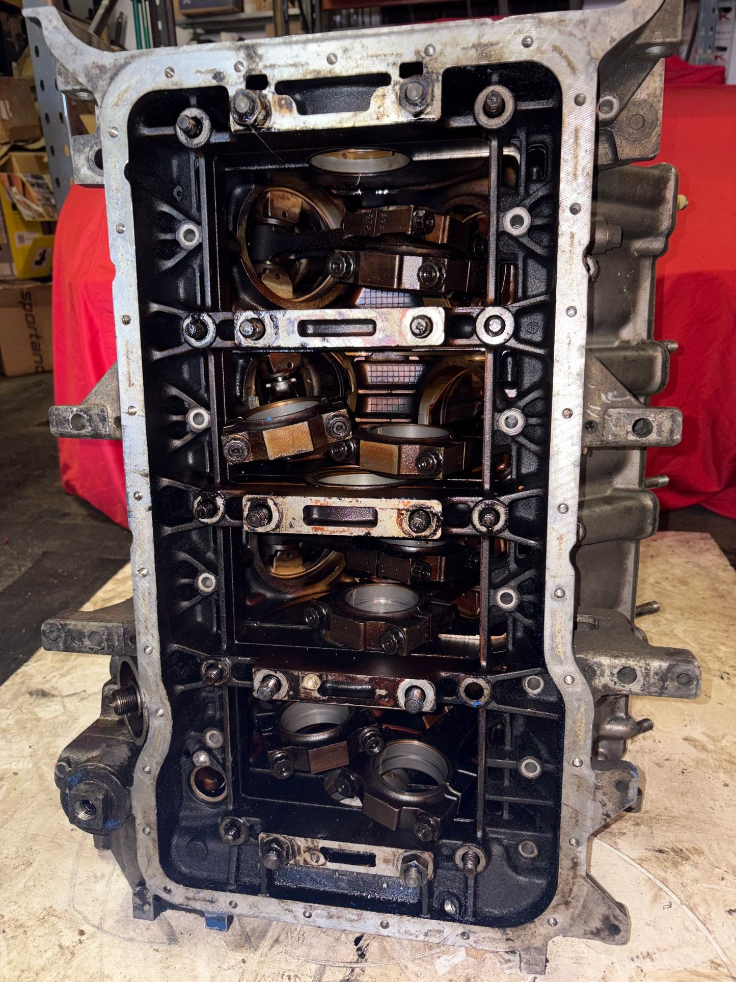 Porsche 928 M28/01 4.5 block with pistons, used