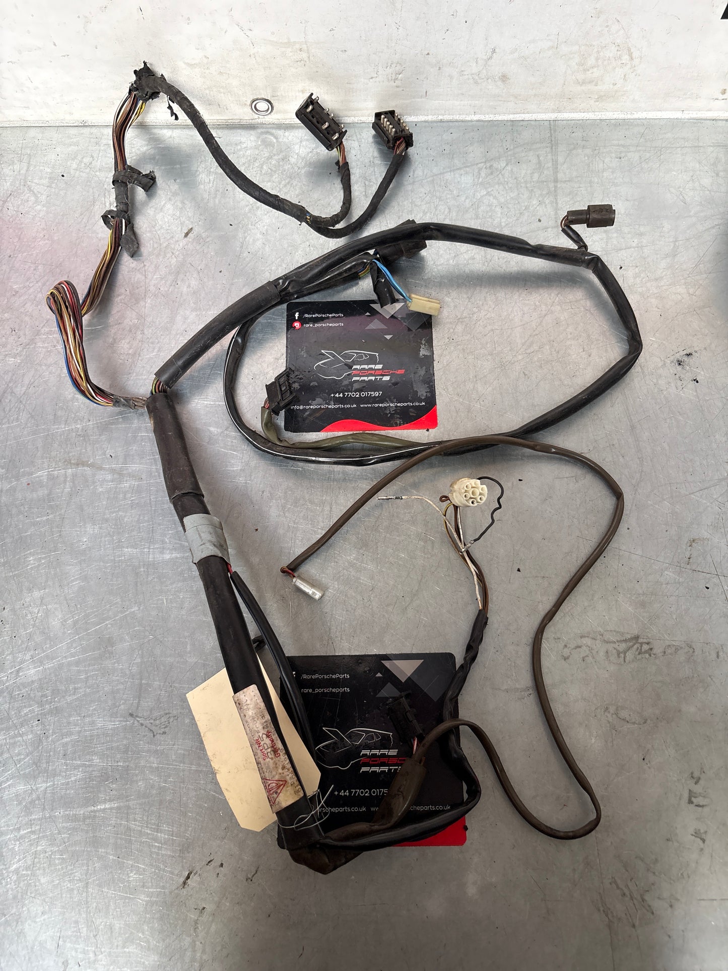 Porsche 944 S2 Turbo passenger door wiring loom with M651 sound system 94461203405 LHD