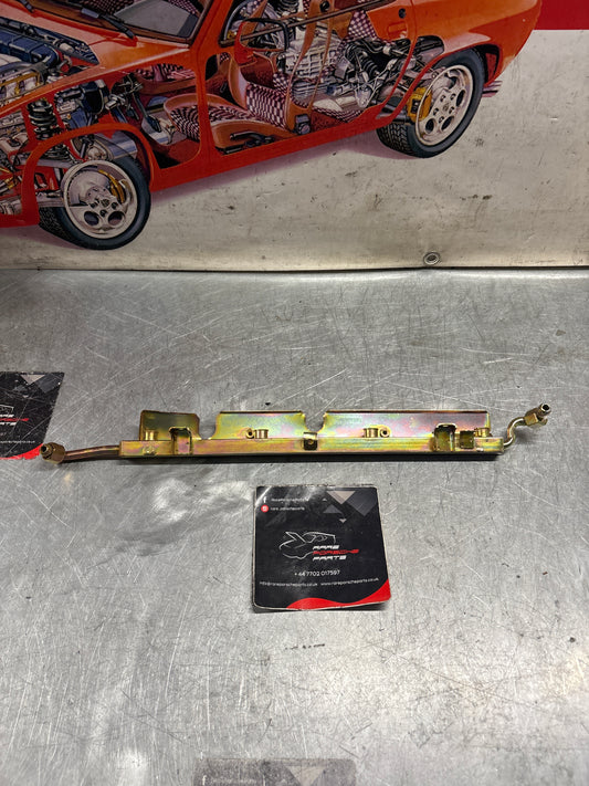 Porsche 928 S fuel rail, left, refurbished 92811007911