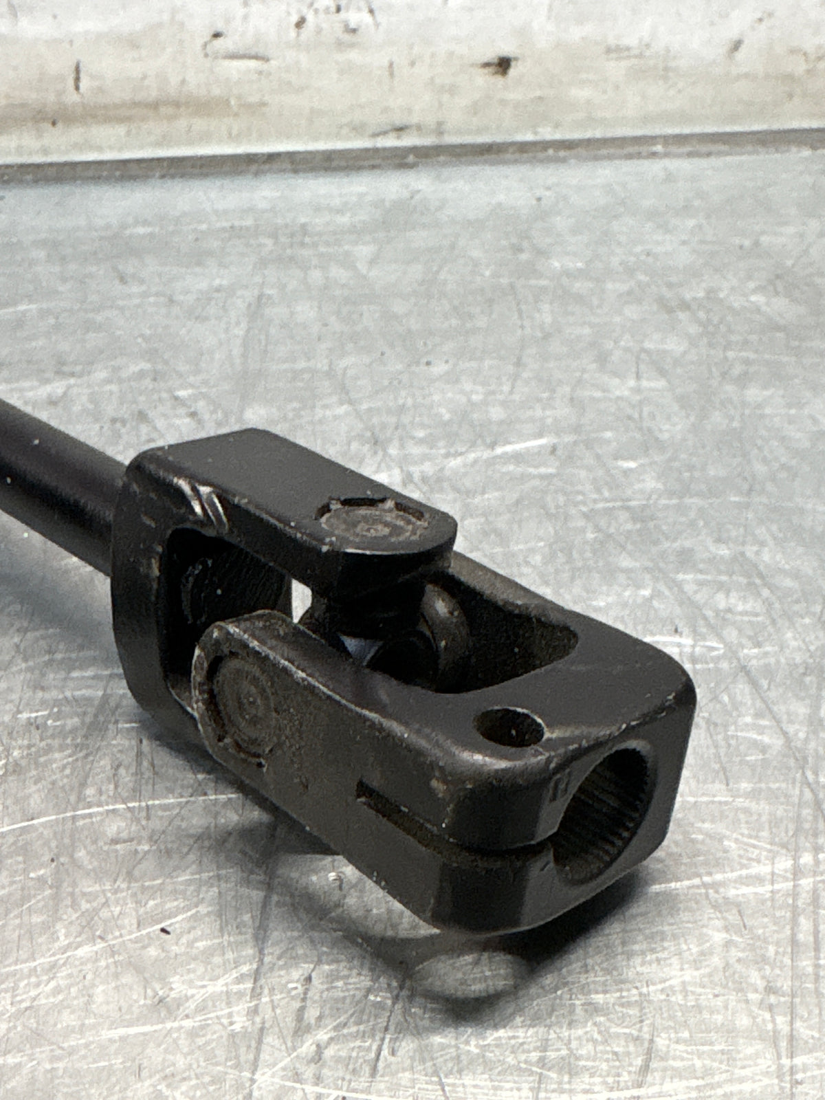 Porsche 924S / late 924 / 944 steering coloumn shaft, refurbished 94534702701