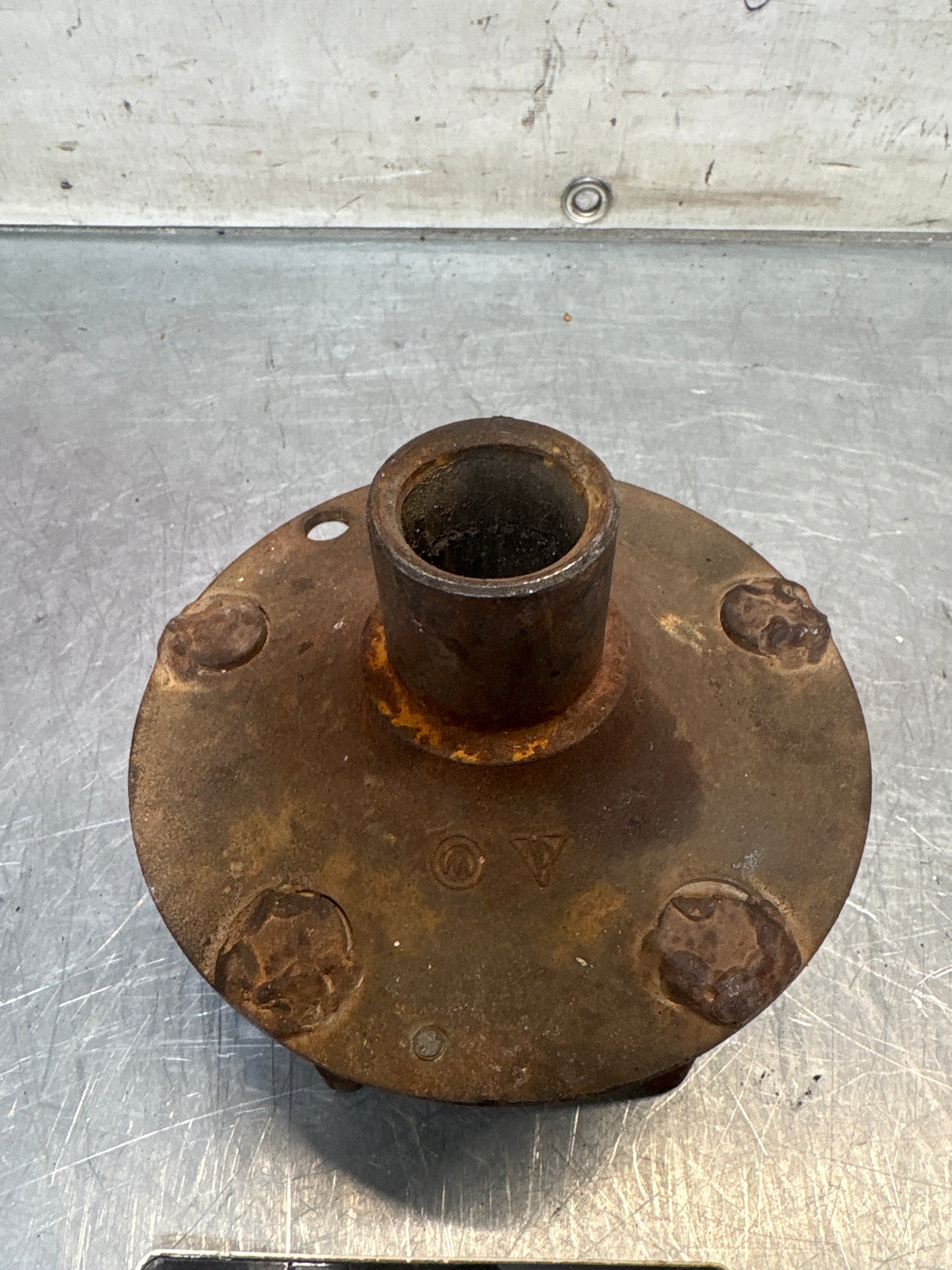 Porsche 928 rear wheel hub, 92833106507, used with long stud bolt