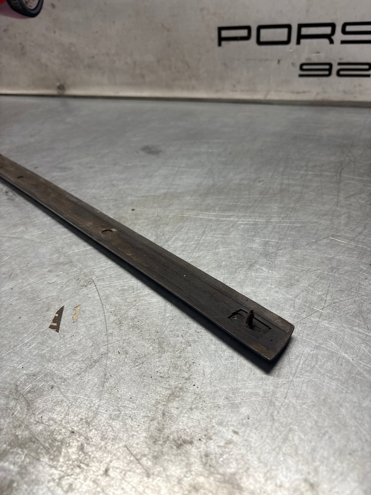 Porsche 928 Door Bump Strip left Side, for spares or repair 92855903303
