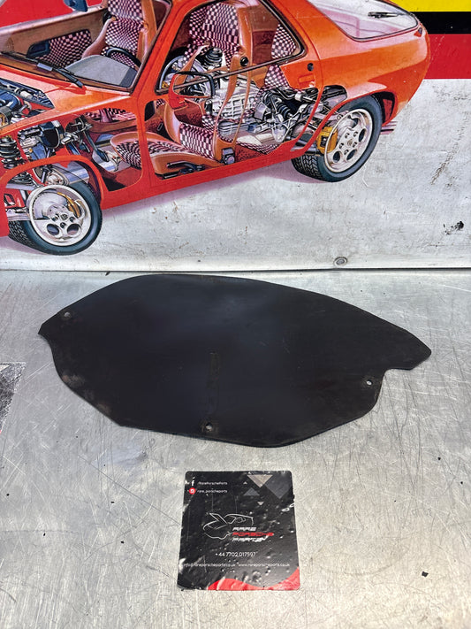Porsche 928 rear left wheel cover, used 92850430905