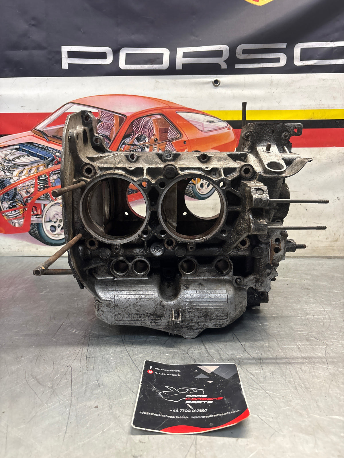 Porsche 914 1.7L engine case, used EA040245