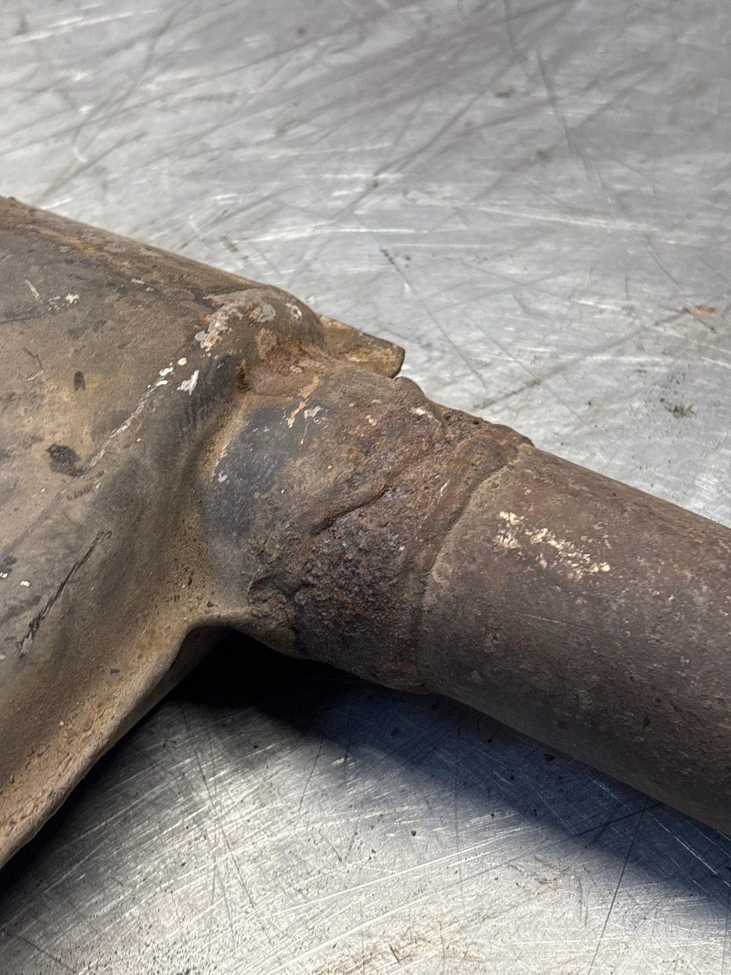 Porsche 928 S4 left middle silencer, used 92811109303