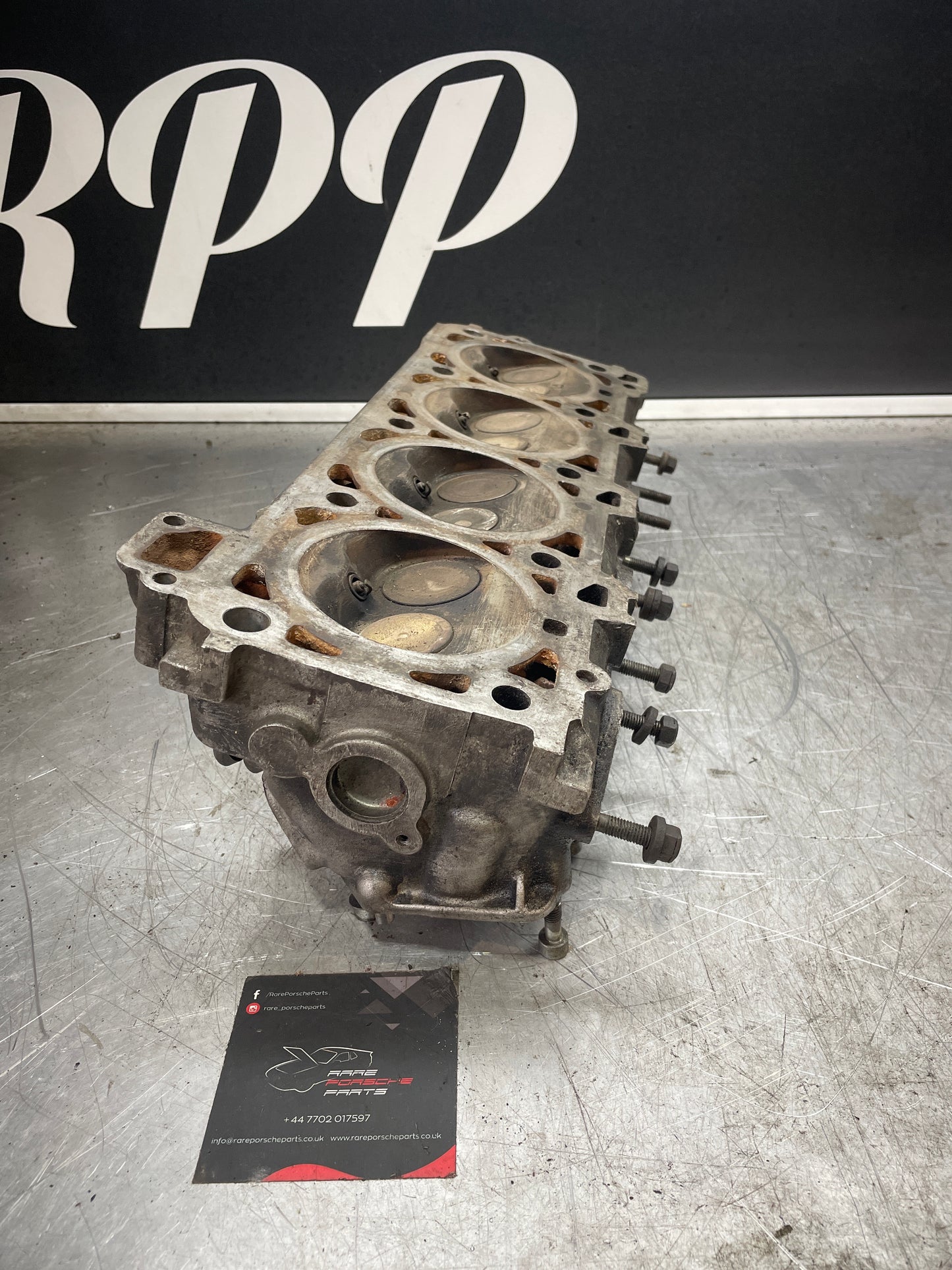 Porsche 944 cylinder head, used 9441043038R