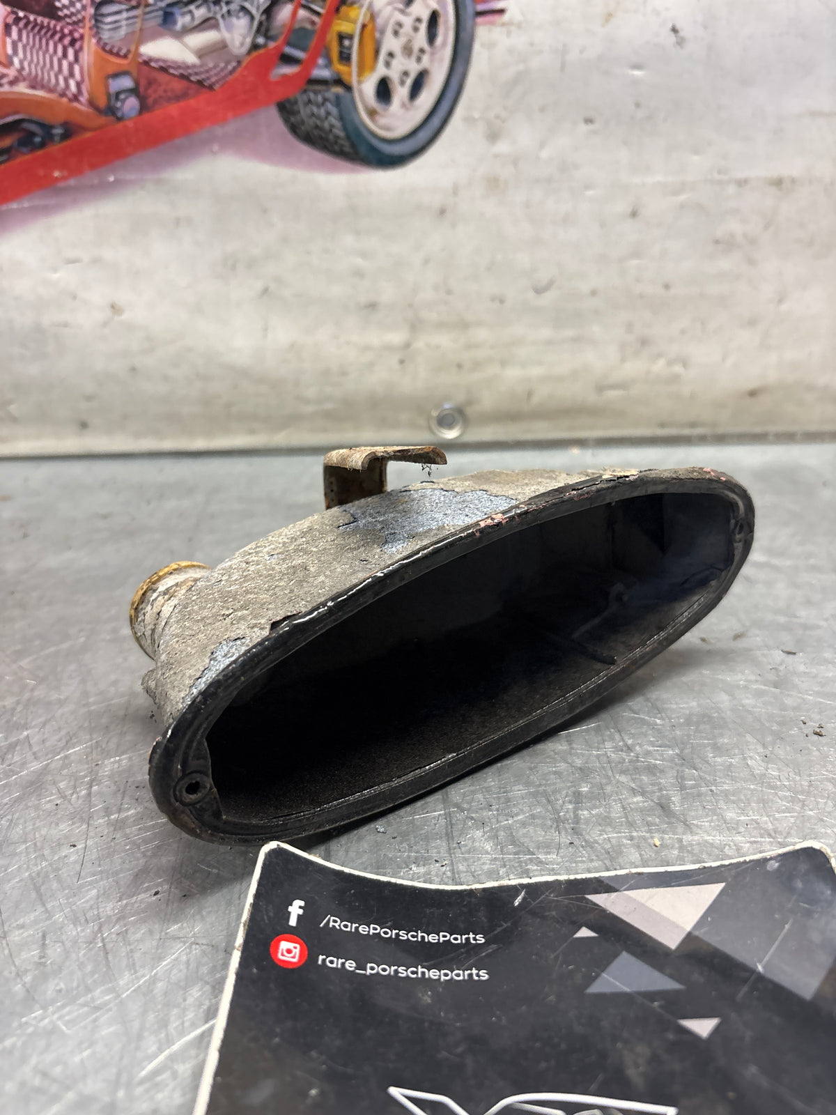 Porsche 914 indicator housing, used 91463140111