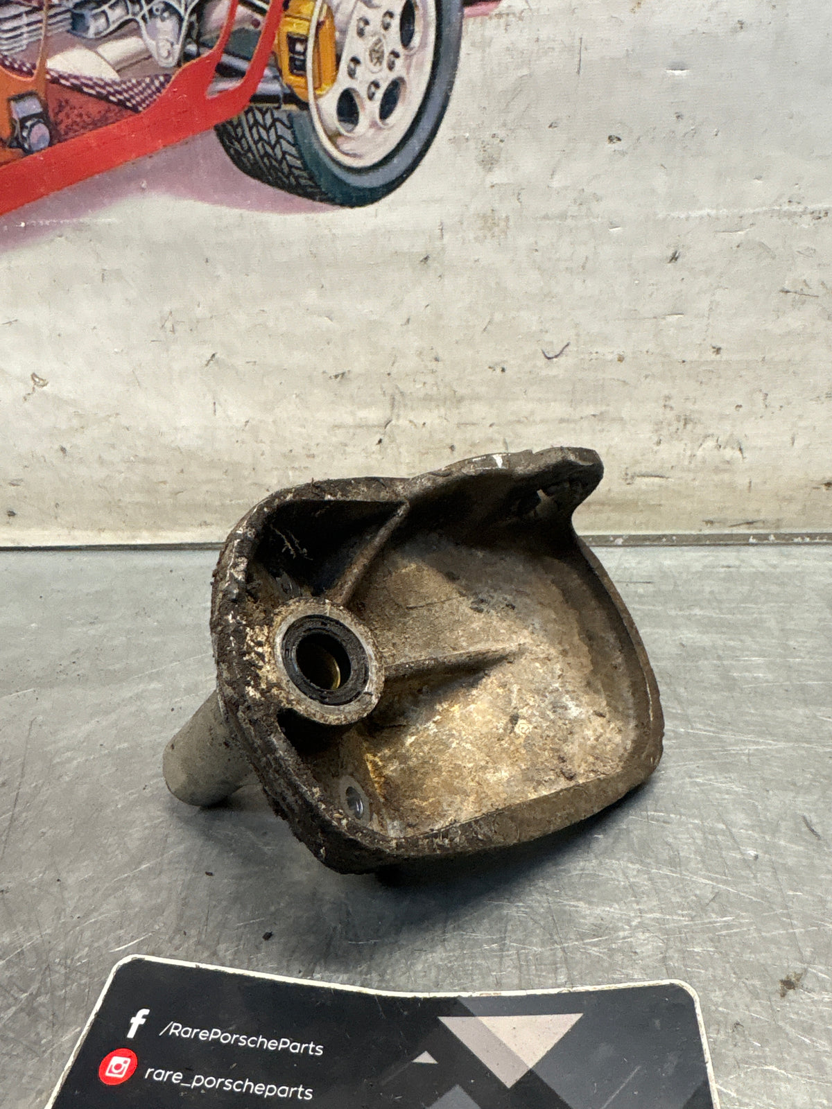 Porsche 914 shift rod housing, used 91430312701