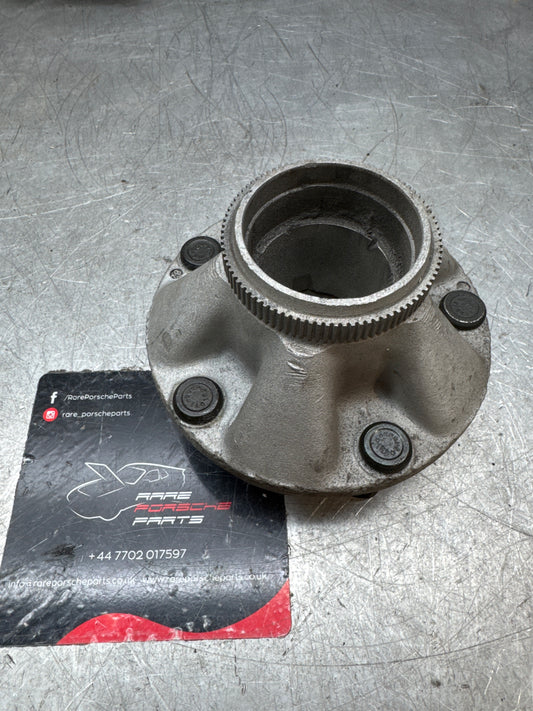 Porsche 928 Front wheel hub, refurbished 92834106502 with ABS