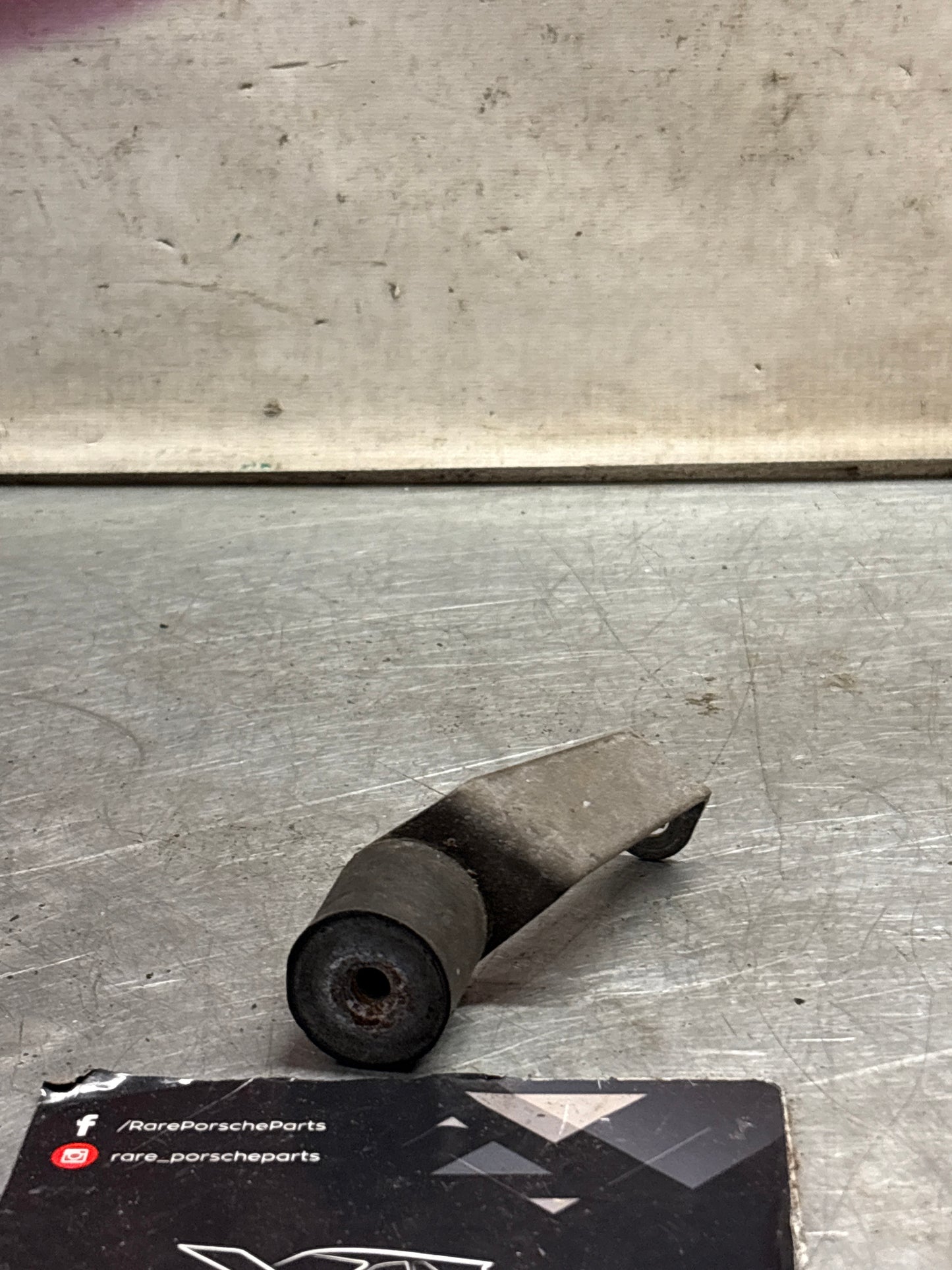 Porsche 928 air cleaner support, used 92811004300