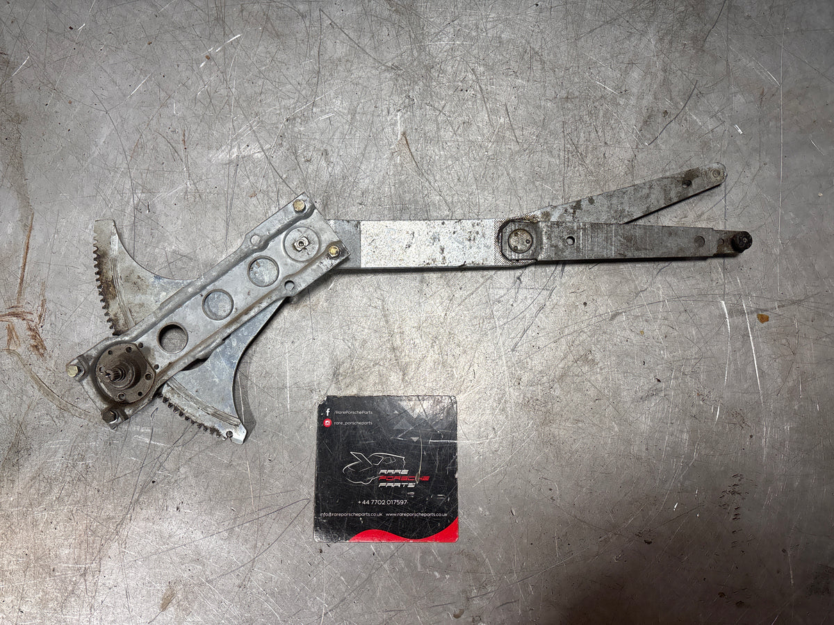 Porsche 968 club sport manual window regulator. Good condition. Right side. 477837442A