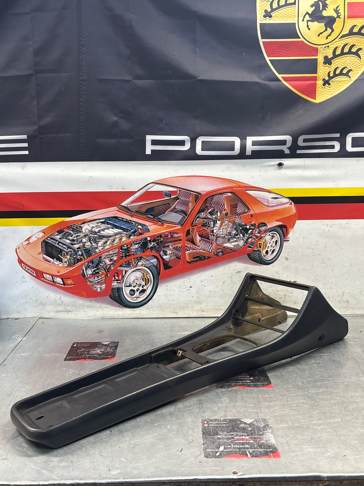 Porsche 944 centre console marine blue 94455205100 used