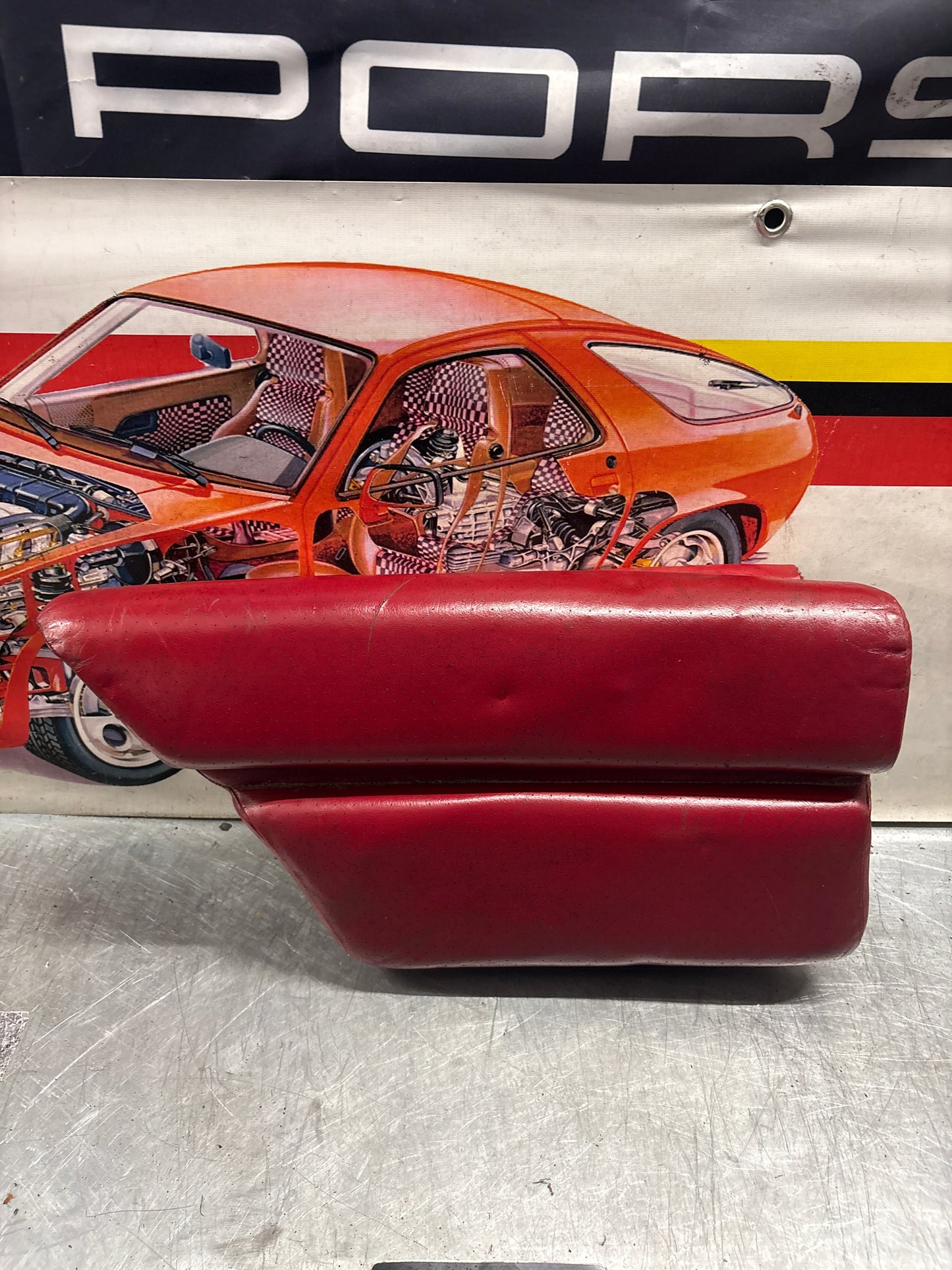 Porsche 928 rear left seat cushion, can-can red , leather, used 92852205951