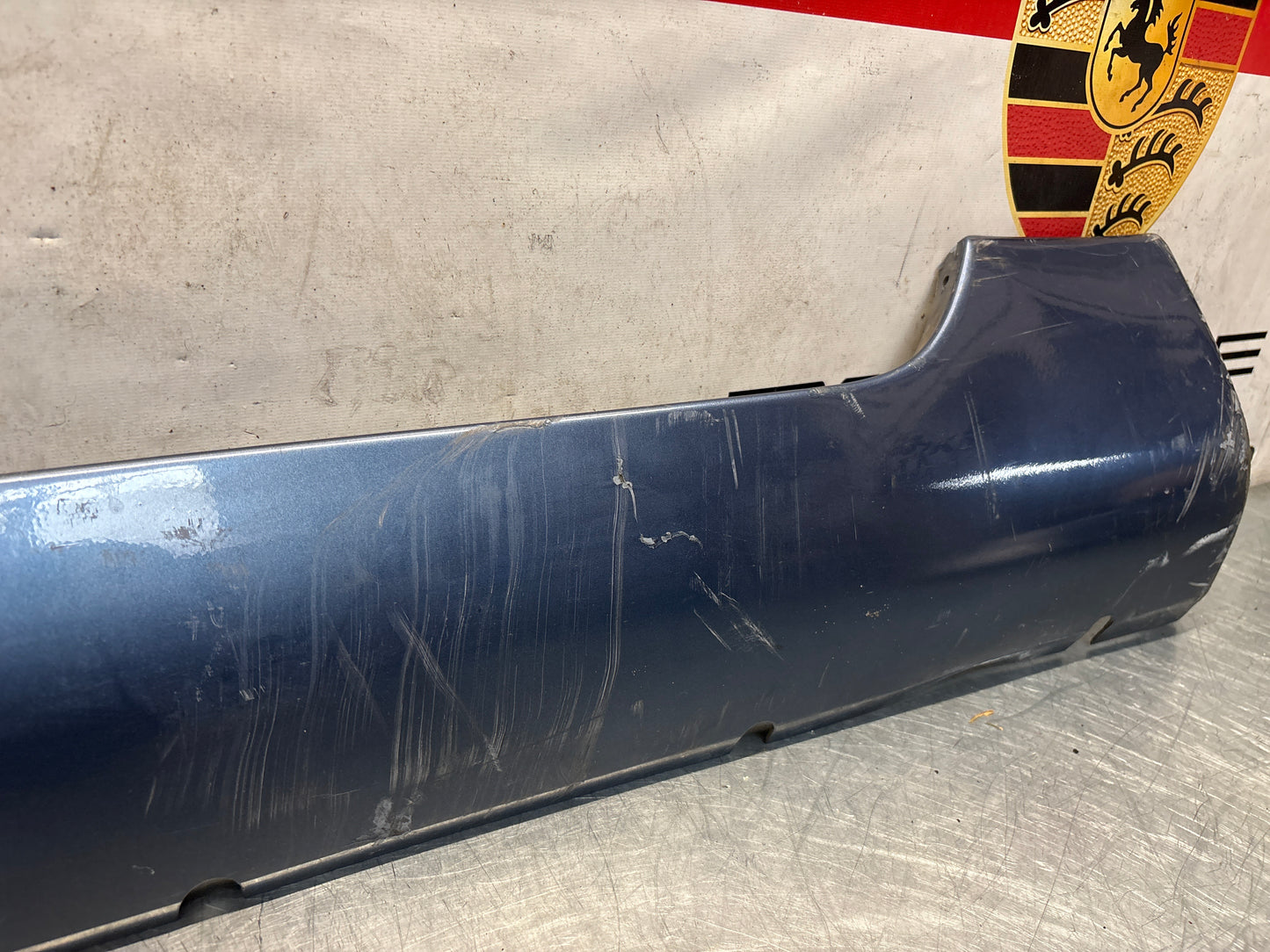 Porsche 928 S4 left sill cover, used 92855908502