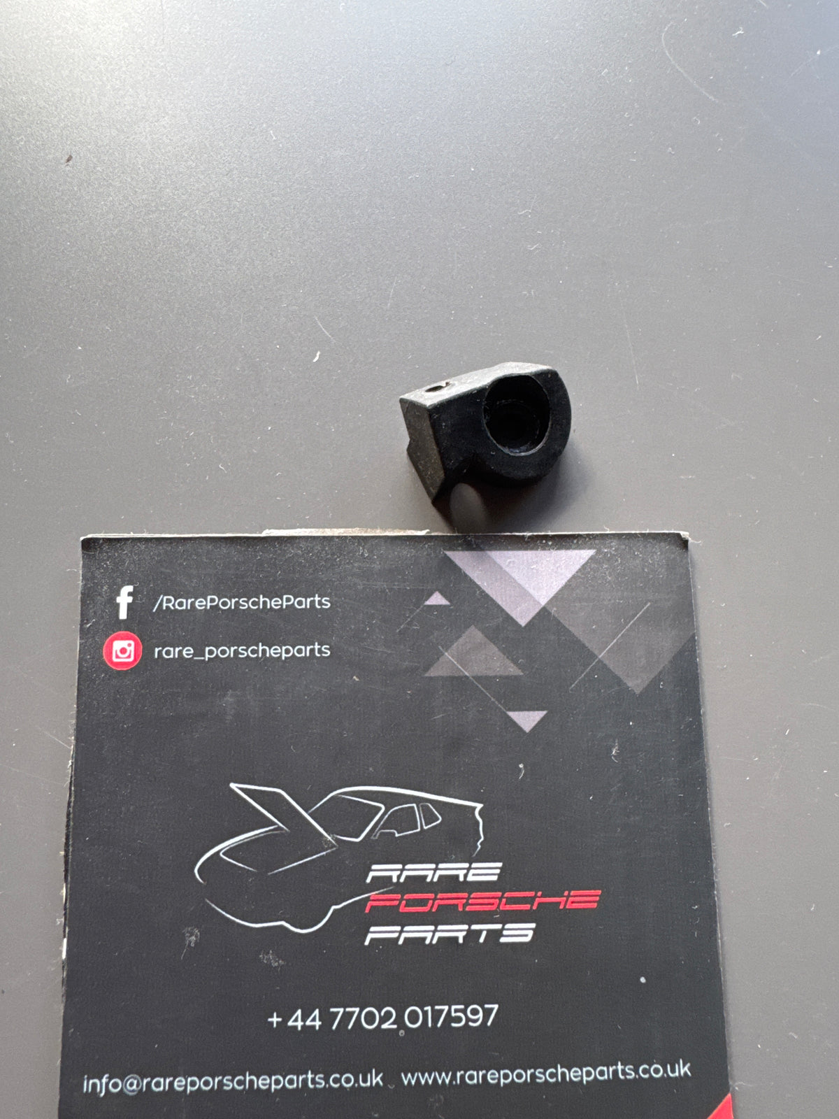 Porsche mounting 94455544900 used