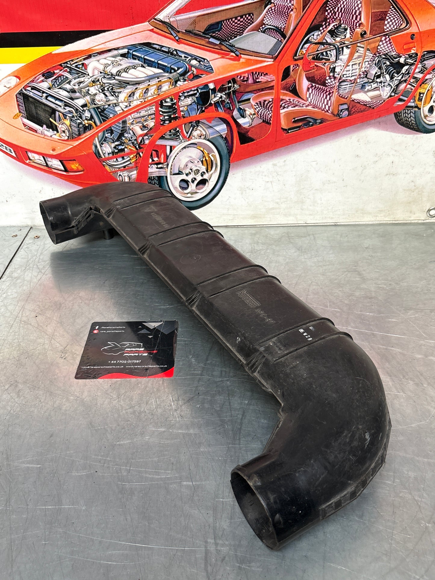 Porsche 928 Air Filter Box top part 92811001638, used