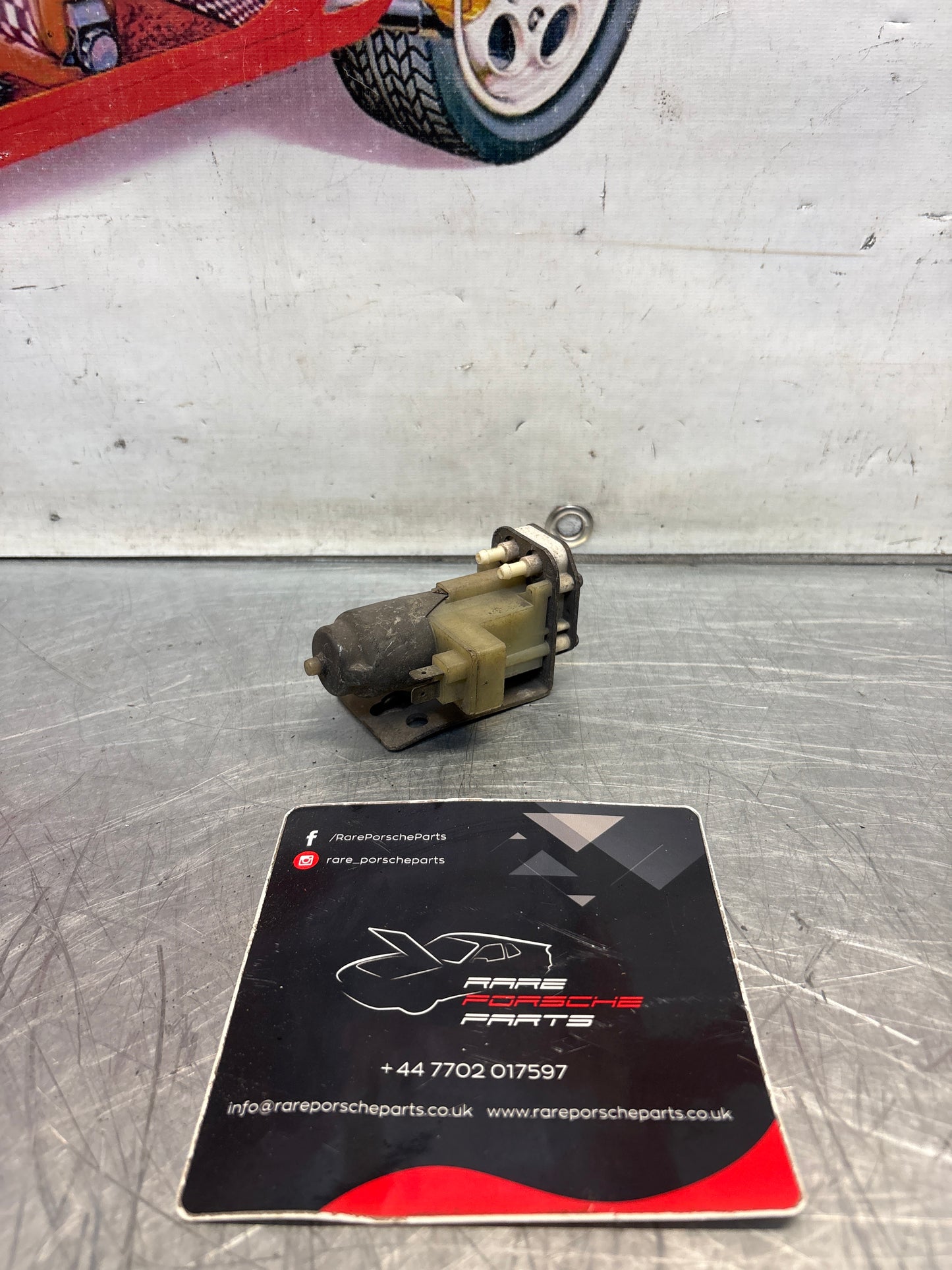 Porsche 924 windshield washer pump, used 823955651