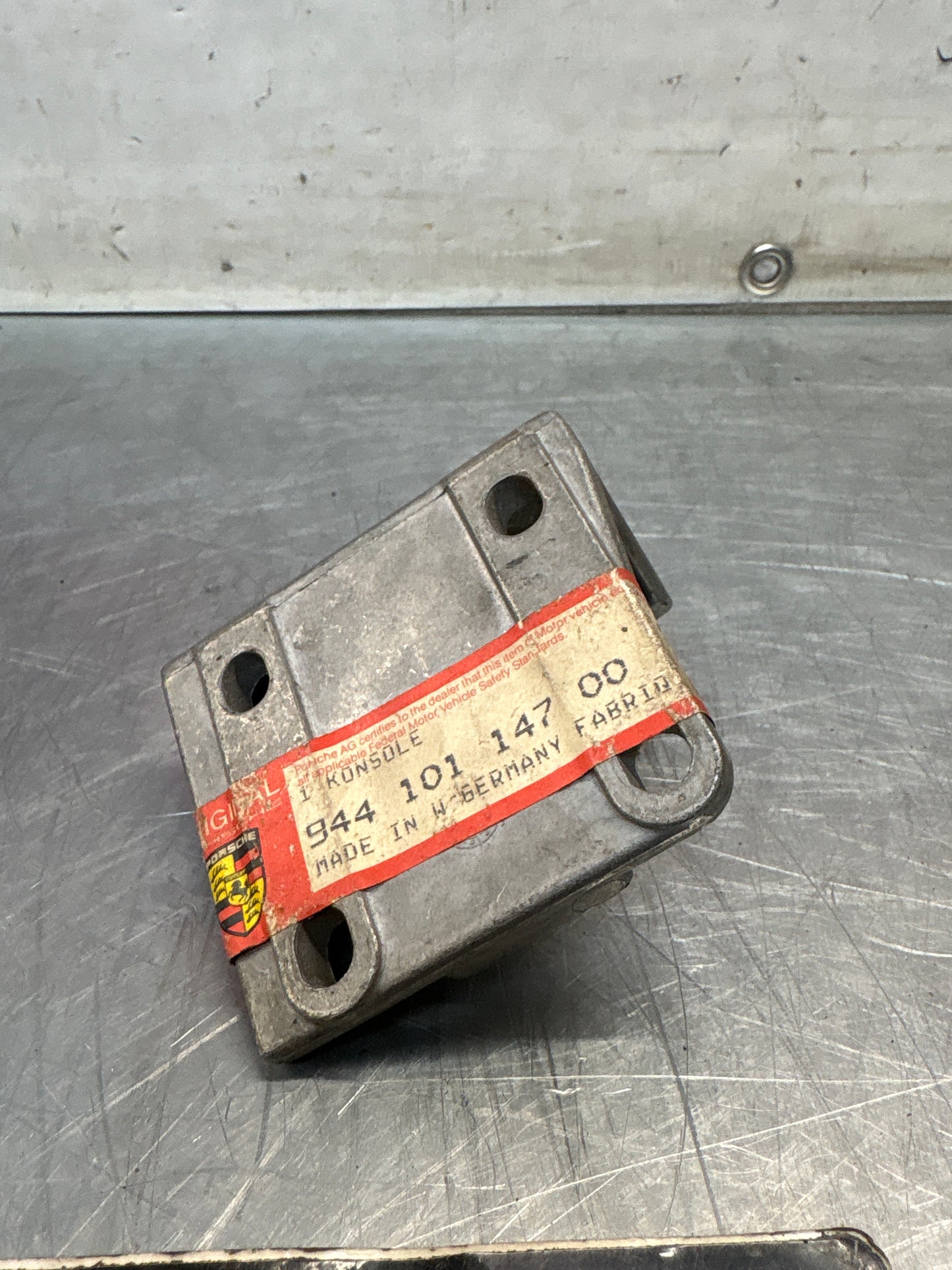 Porsche 944 steering bracket 9441011470R,genuine