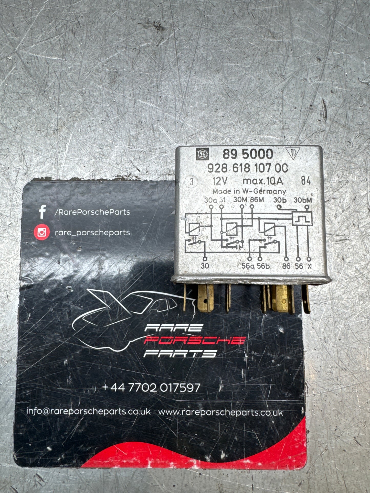 Porsche 928 headlamp relay, used 92861810700