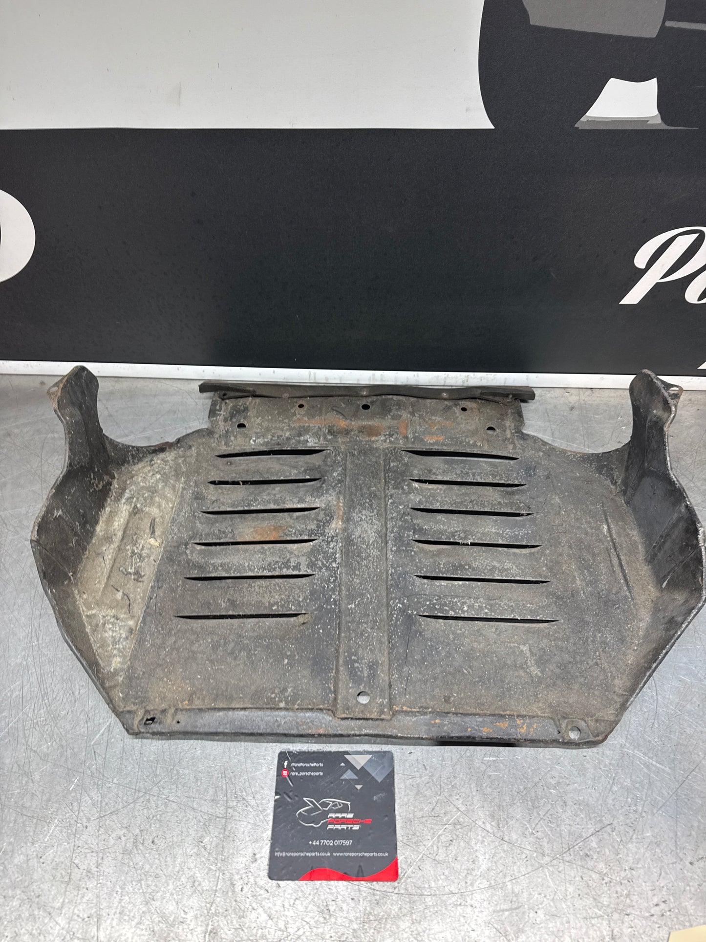 Porsche 924 early steel engine tray / belly pan / undertray used 477407583C
