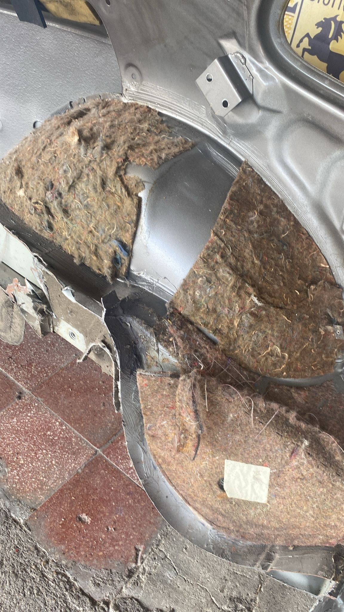 Porsche 944 left side cut, rear fender with sill 94450390303, 94450361102