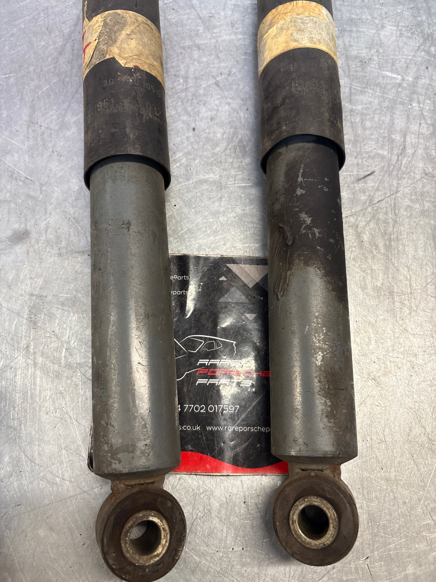 Porsche 944 86- pair of rear suspension shock absorbers, used 95133303206