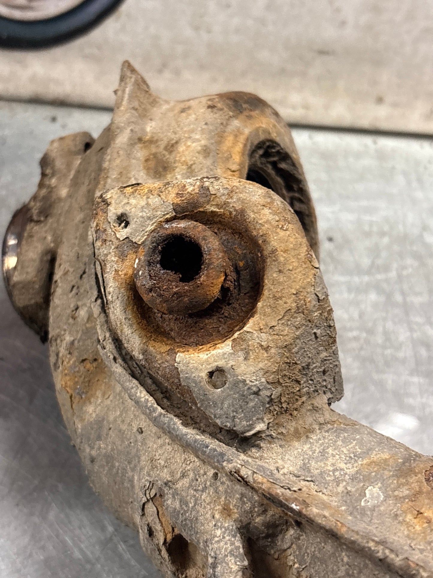 Porsche 924 944  -85.5 Rear right trailing arm,  used 94433102200