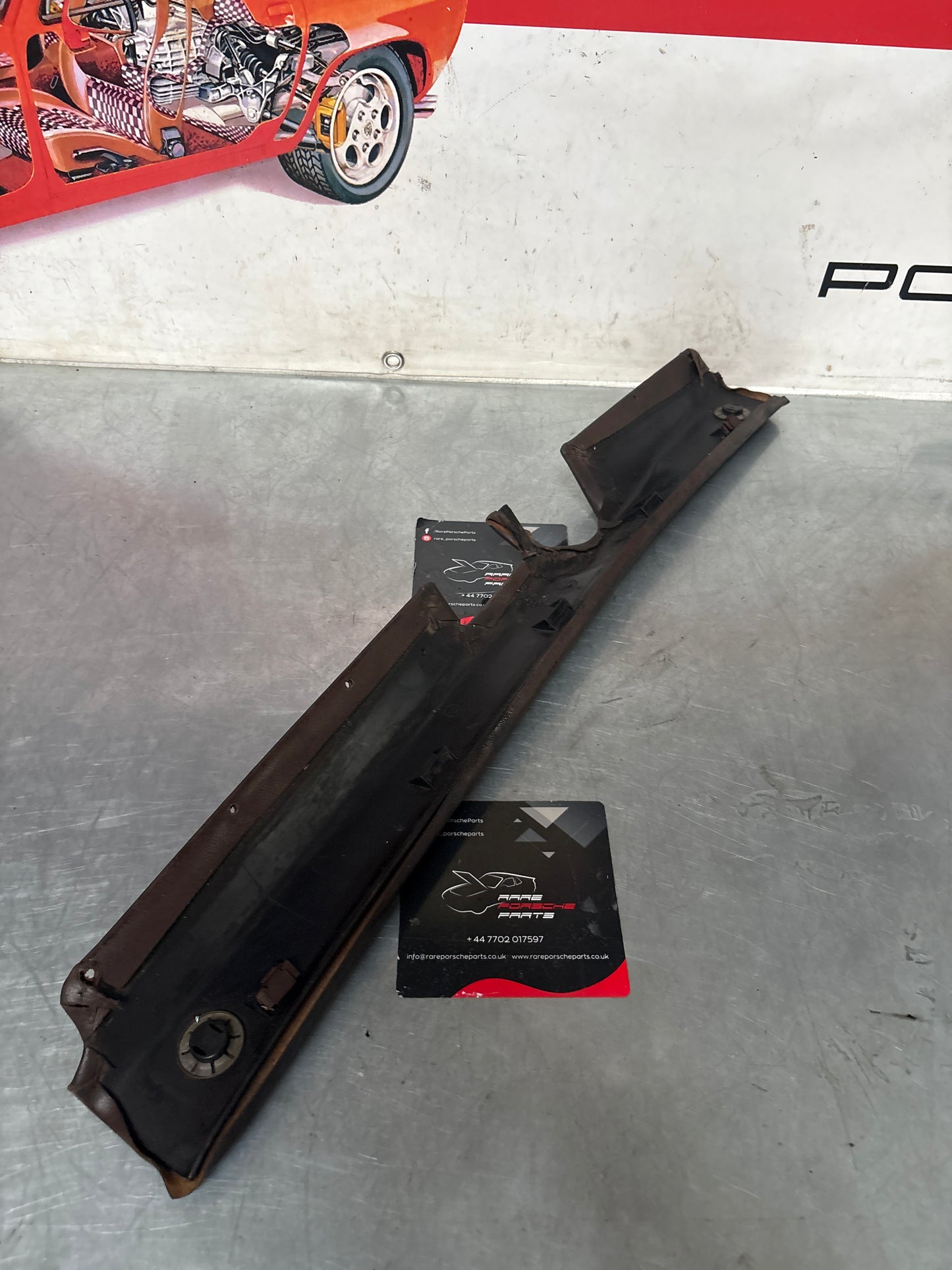 Porsche 928 tailgate interior trim, used, brown 92855504705