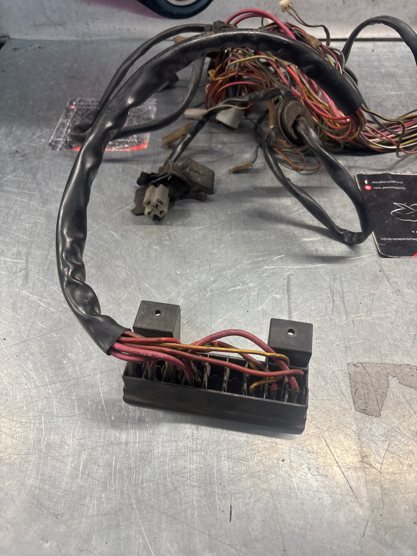 Porsche 924 Turbo / S2 / Carrera GT LHD Engine bay wiring loom without aircon, used 477971071GB