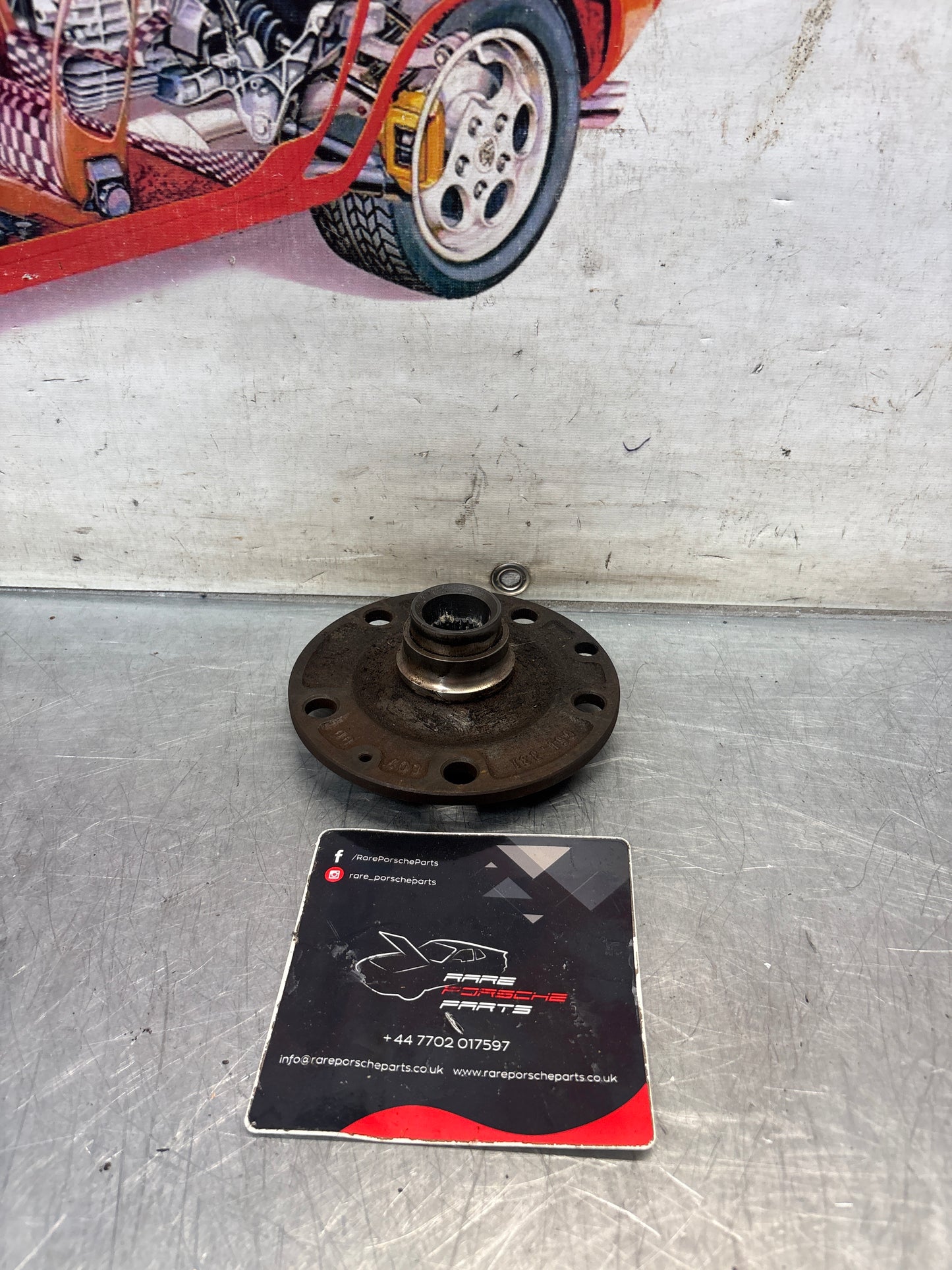 Porsche 924S/ 944 rear hub 95133160701, used