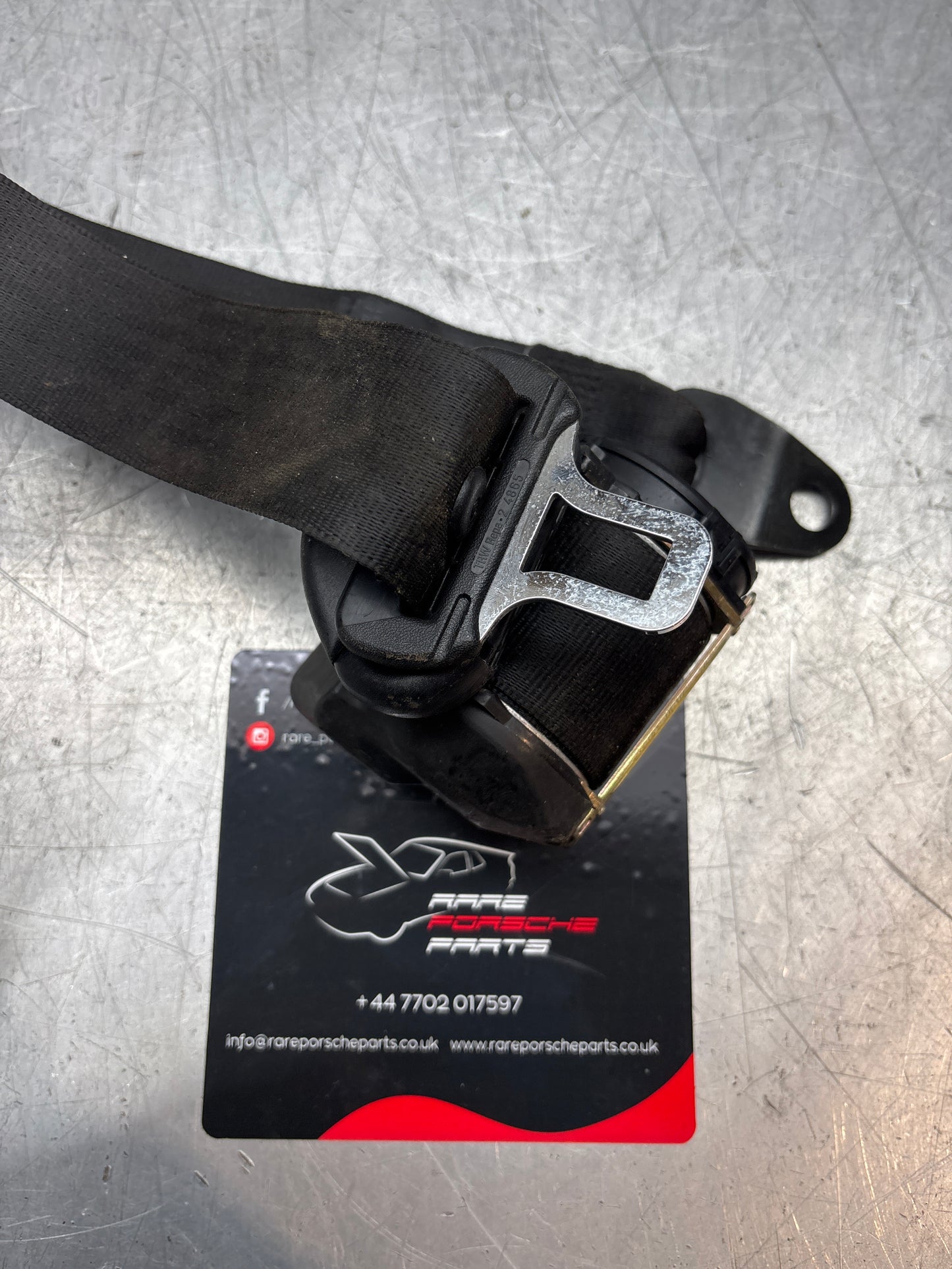Porsche 944 S S2 Turbo front left N/S seat belt 94480303302, used