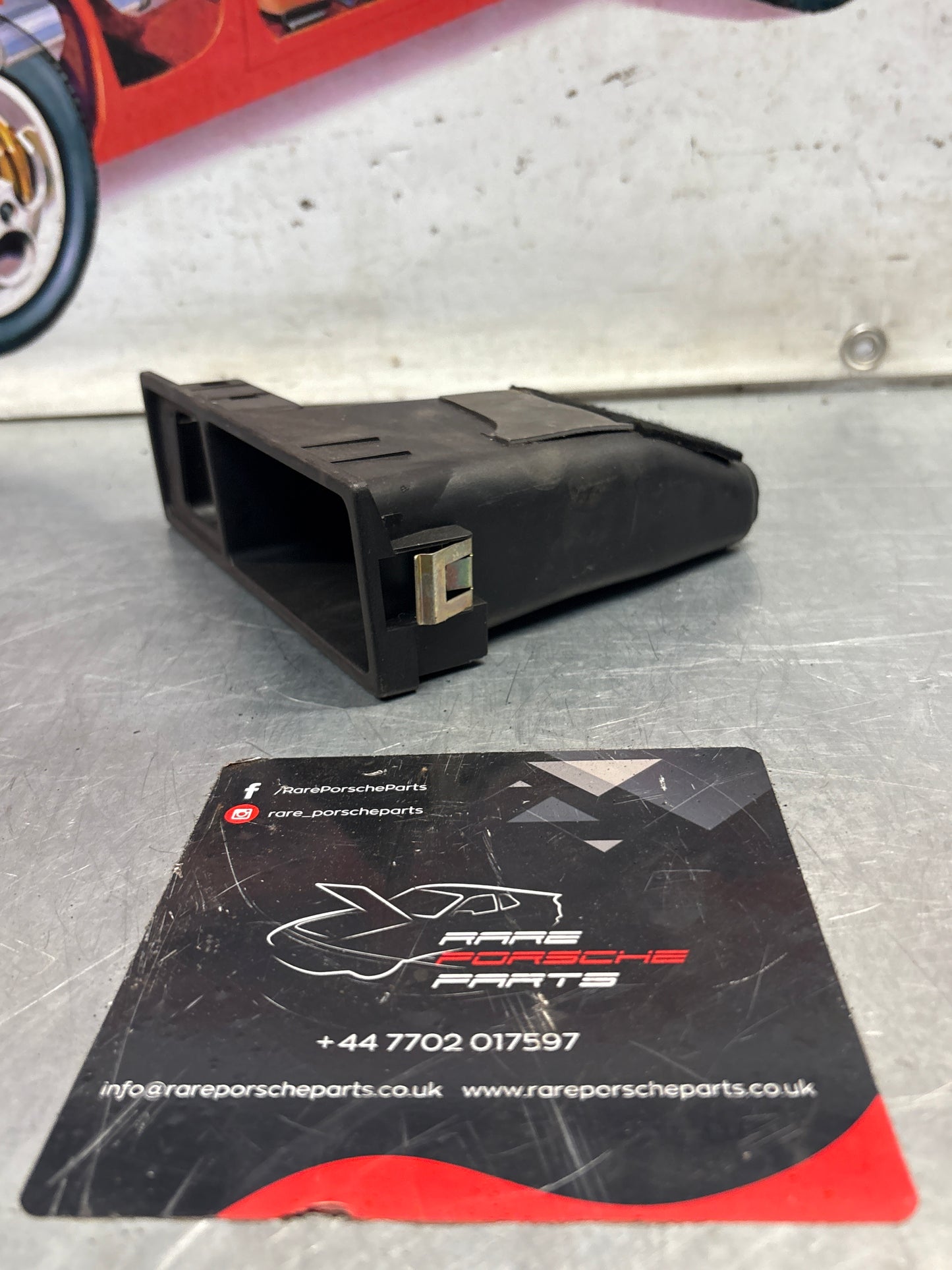 Porsche 968 Dash clock compartment console, used 94464104800 / 94464124800